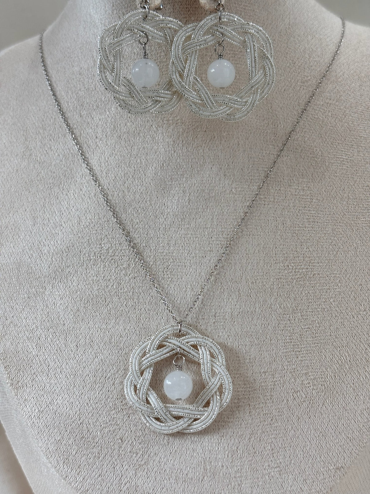 Aioi Set No. 1（Necklace + Earrings）